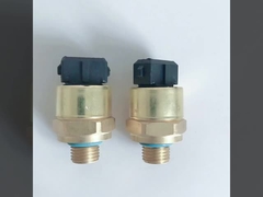 Truck diesel Engine Parts Oil Pressure Sensor 04199823